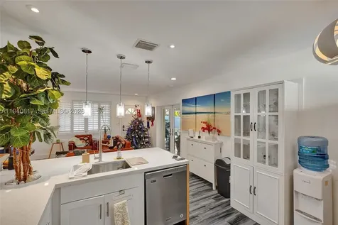 1441 NW 10th Dania Beach FL 33004