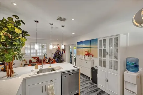 1441 NW 10th Dania Beach FL 33004
