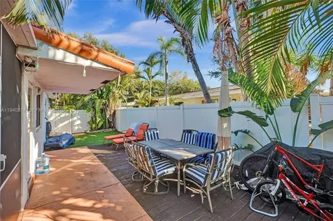 1441 NW 10th Dania Beach FL 33004