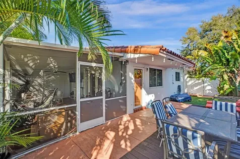 1441 NW 10th Dania Beach FL 33004