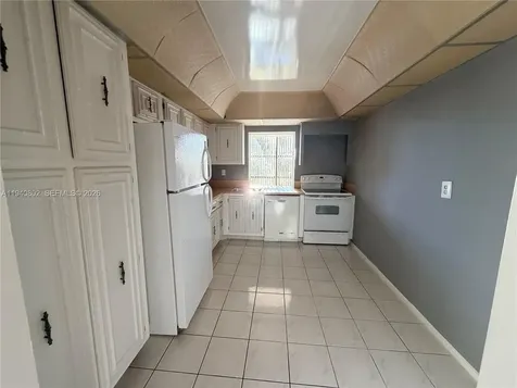 800 Parkview Drive Hallandale Beach FL 33009