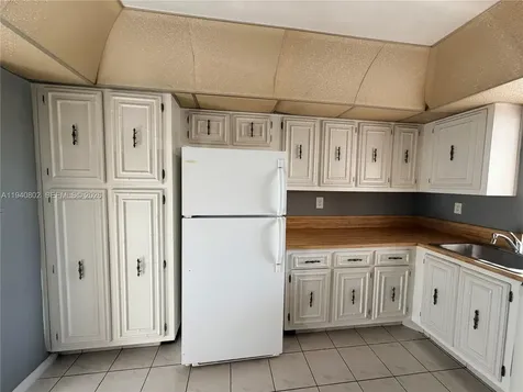800 Parkview Drive Hallandale Beach FL 33009