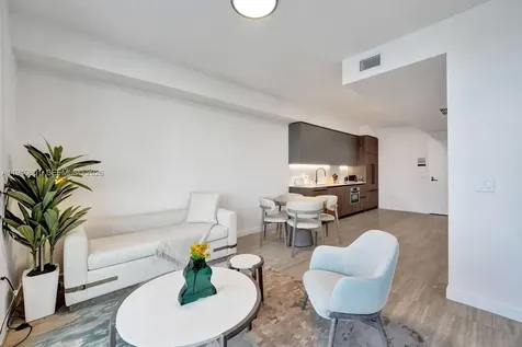 580 72nd Miami Beach FL 33141