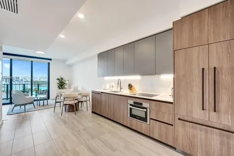 580 72nd Miami Beach FL 33141