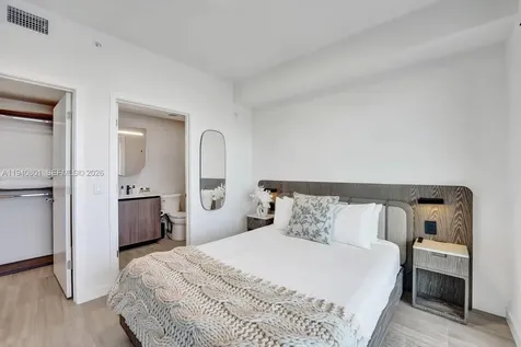 580 72nd Miami Beach FL 33141