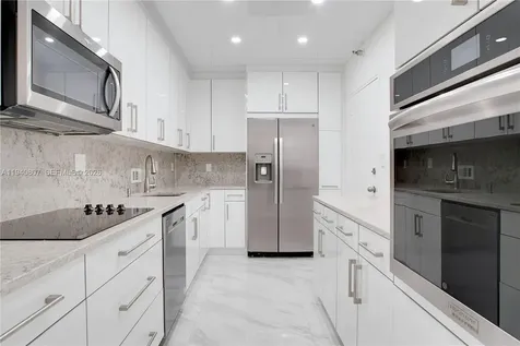 10185 Collins Avenue Bal Harbour FL 33154