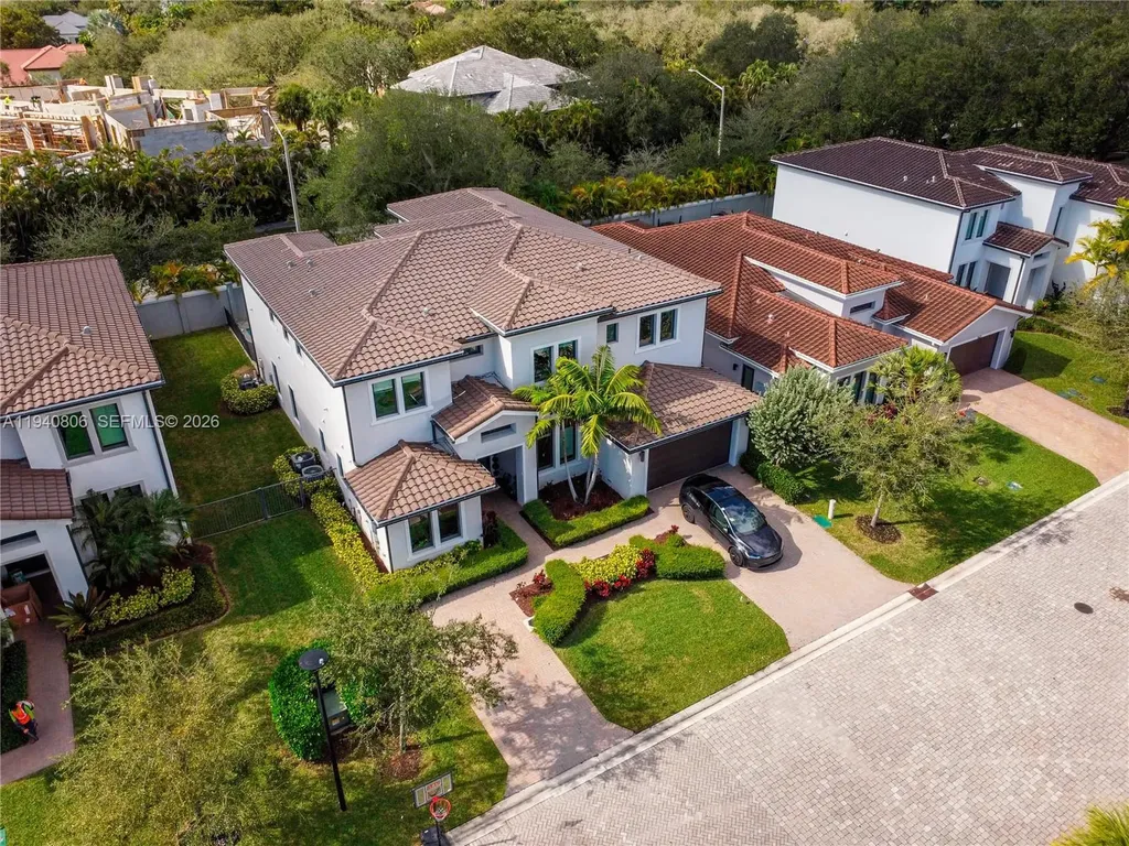 5635 Brookfield Circle W Fort Lauderdale FL 33312