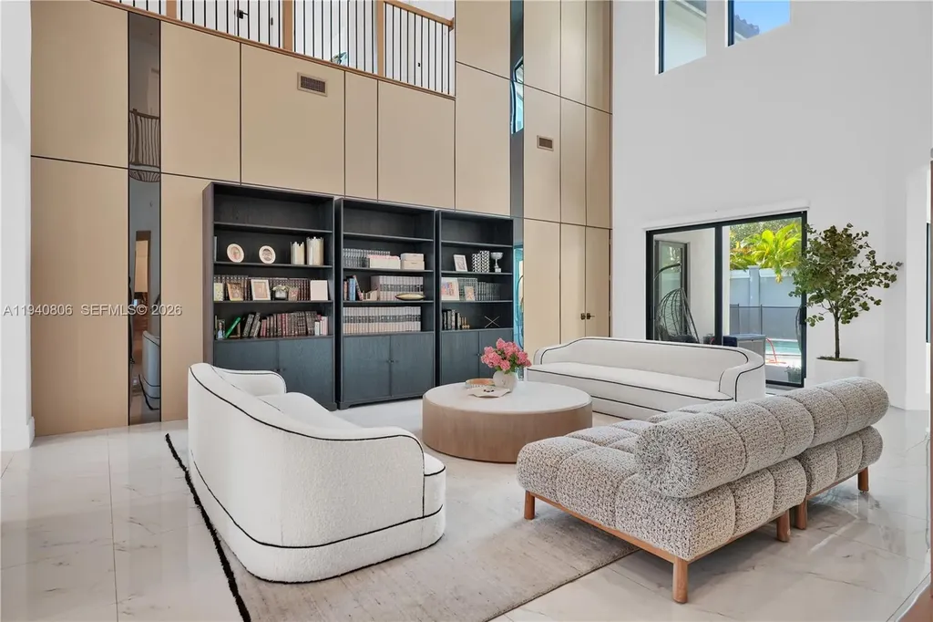 5635 Brookfield Circle W Fort Lauderdale FL 33312