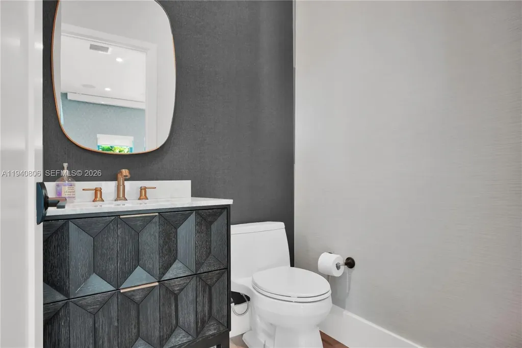 5635 Brookfield Circle W Fort Lauderdale FL 33312