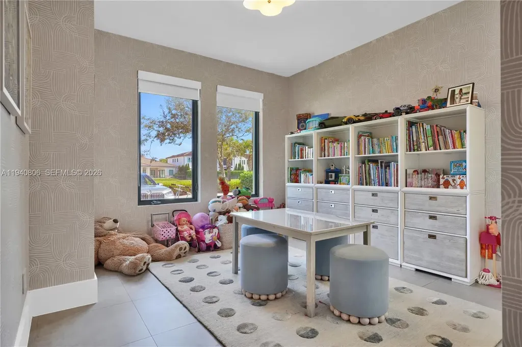 5635 Brookfield Circle W Fort Lauderdale FL 33312