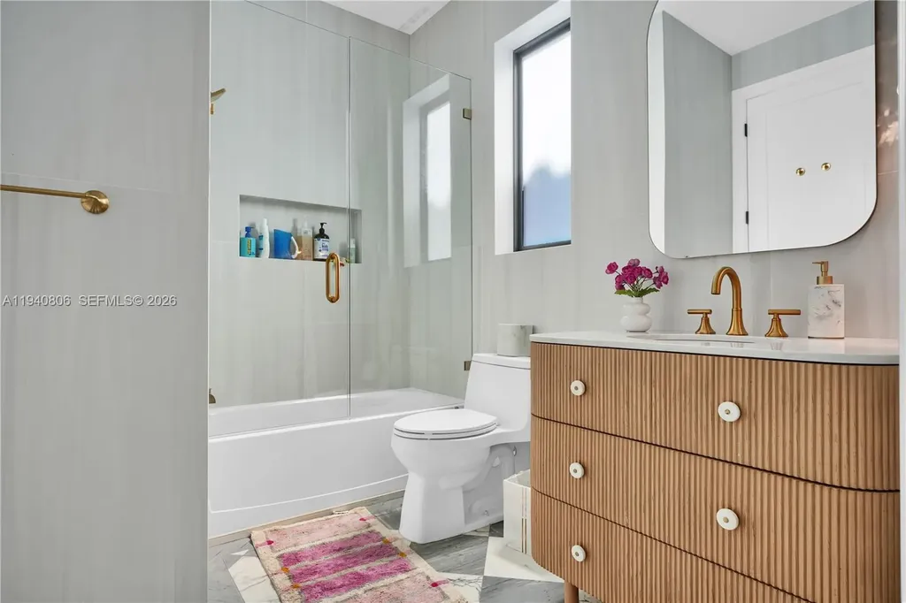 5635 Brookfield Circle W Fort Lauderdale FL 33312