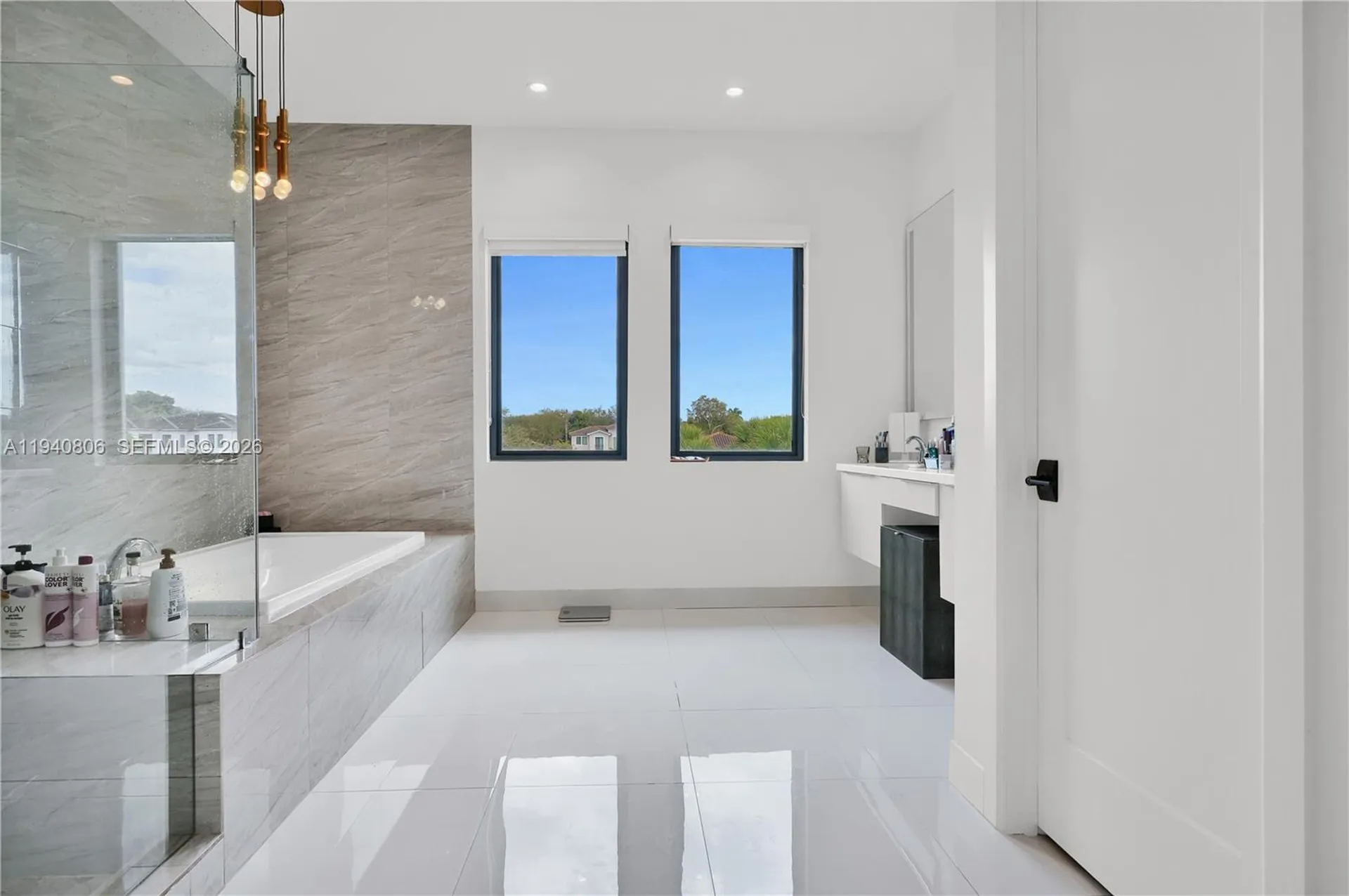 5635 Brookfield Circle W Fort Lauderdale FL 33312