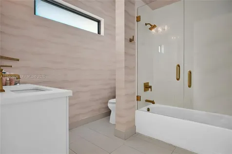 5635 Brookfield Circle W Fort Lauderdale FL 33312