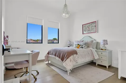 5635 Brookfield Circle W Fort Lauderdale FL 33312