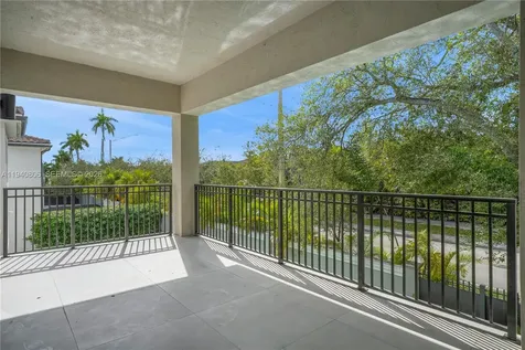 5635 Brookfield Circle W Fort Lauderdale FL 33312