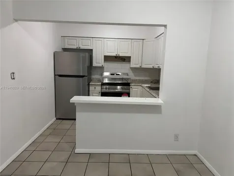 212 NE 41 Street Oakland Park FL 33334