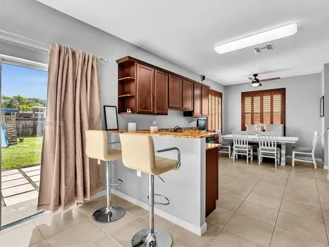 625 SE 30th Terrace Homestead FL 33033