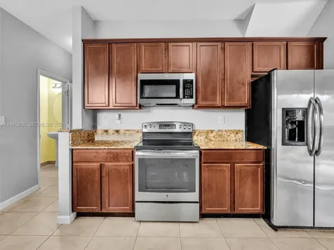 625 SE 30th Terrace Homestead FL 33033