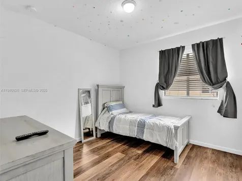 625 SE 30th Terrace Homestead FL 33033