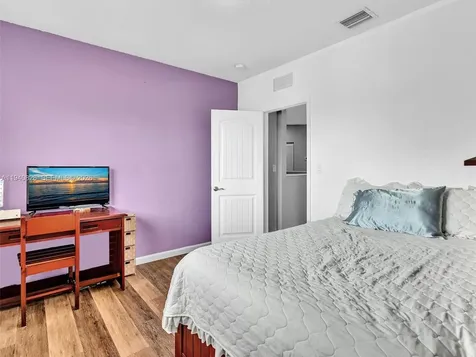 625 SE 30th Terrace Homestead FL 33033