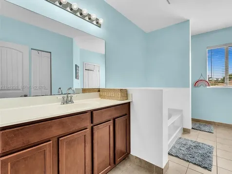 625 SE 30th Terrace Homestead FL 33033