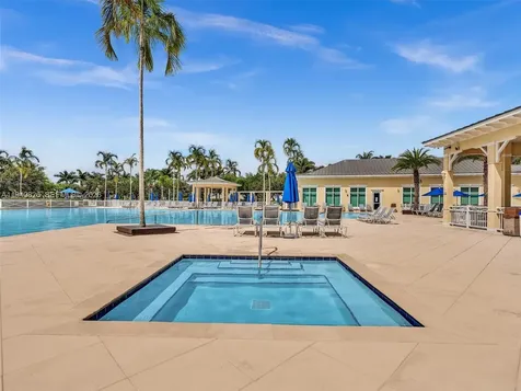 625 SE 30th Terrace Homestead FL 33033