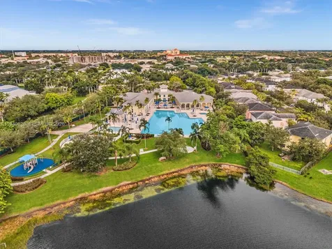 625 SE 30th Terrace Homestead FL 33033
