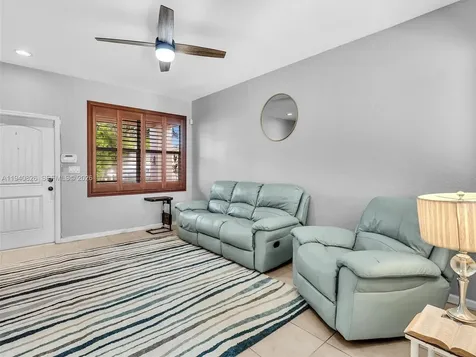 625 SE 30th Terrace Homestead FL 33033