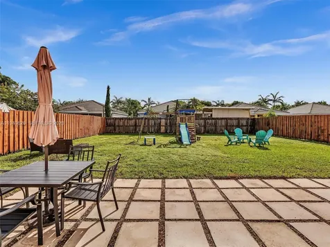 625 SE 30th Terrace Homestead FL 33033