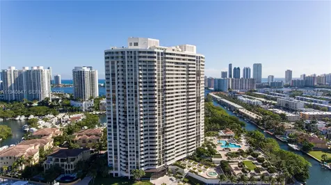 1000 W Island Boulevard Aventura FL 33160