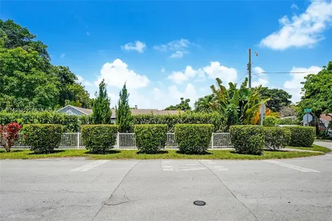 8730 NE 8th Court Miami FL 33138