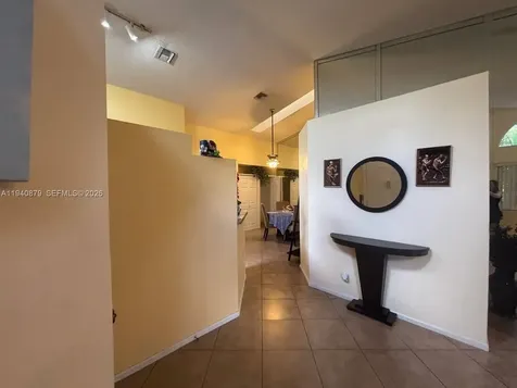 7390 S Pinewalk Drive S Margate FL 33063