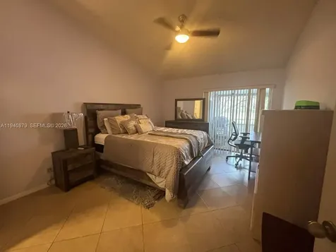 7390 S Pinewalk Drive S Margate FL 33063