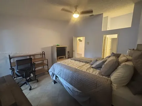 7390 S Pinewalk Drive S Margate FL 33063