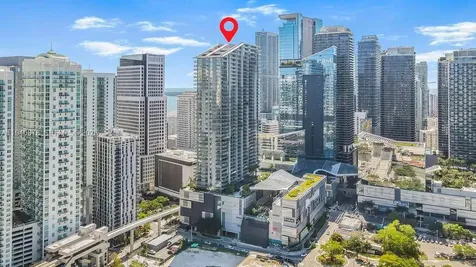 68 SE 6th Street Miami FL 33131