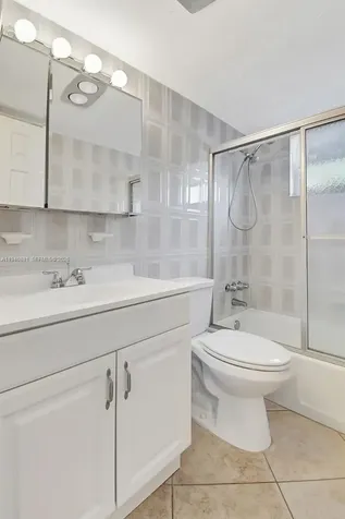415 NE 2nd Street Hallandale Beach FL 33009