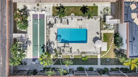 415 NE 2nd Street Hallandale Beach FL 33009