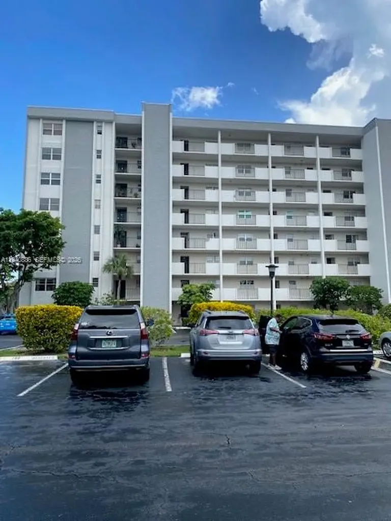 5860 NW 44th Street Lauderhill FL 33319