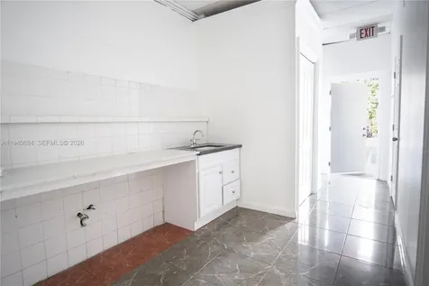 3471 SW 8th Street Miami FL 33135