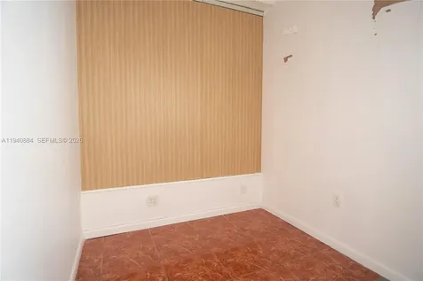3471 SW 8th Street Miami FL 33135