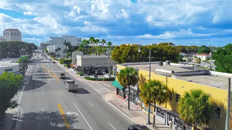 3471 SW 8th Street Miami FL 33135