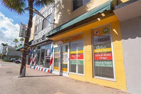 3471 SW 8th Street Miami FL 33135