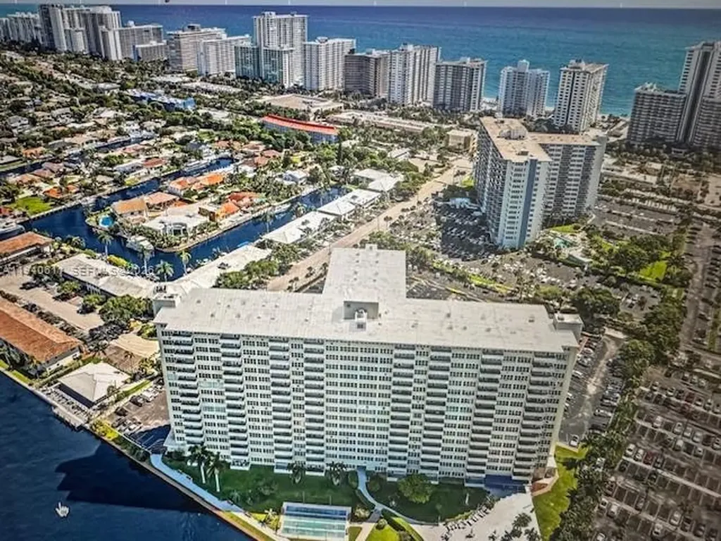 3200 NE 36th Street Fort Lauderdale FL 33308
