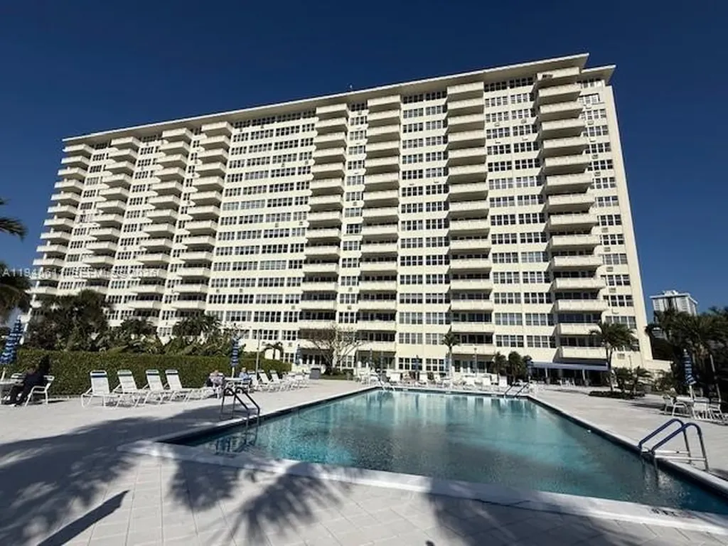 3200 NE 36th Street Fort Lauderdale FL 33308