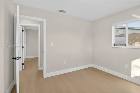 2805 NW 210th Terrace Miami Gardens FL 33056