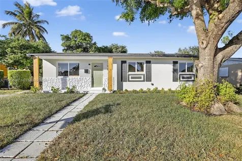 2805 NW 210th Terrace Miami Gardens FL 33056