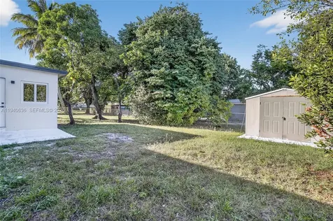 2805 NW 210th Terrace Miami Gardens FL 33056