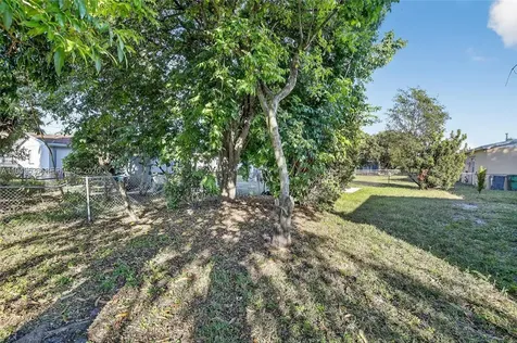2805 NW 210th Terrace Miami Gardens FL 33056