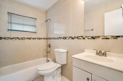 4030 SW 19th Street West Park FL 33023