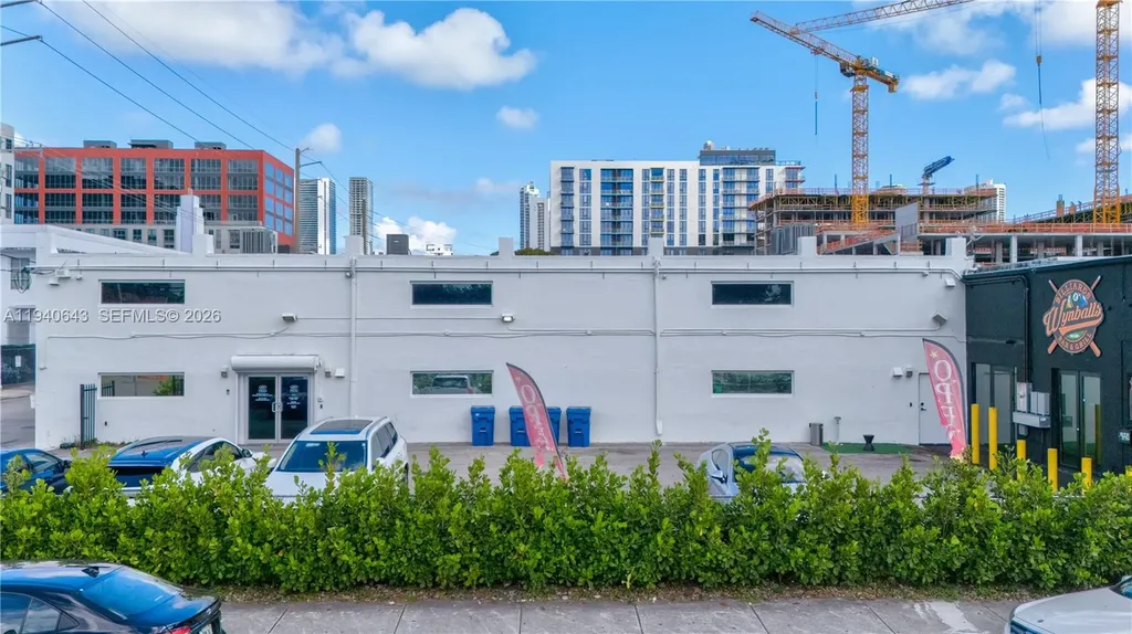 2045 NW 1st Avenue Miami FL 33127